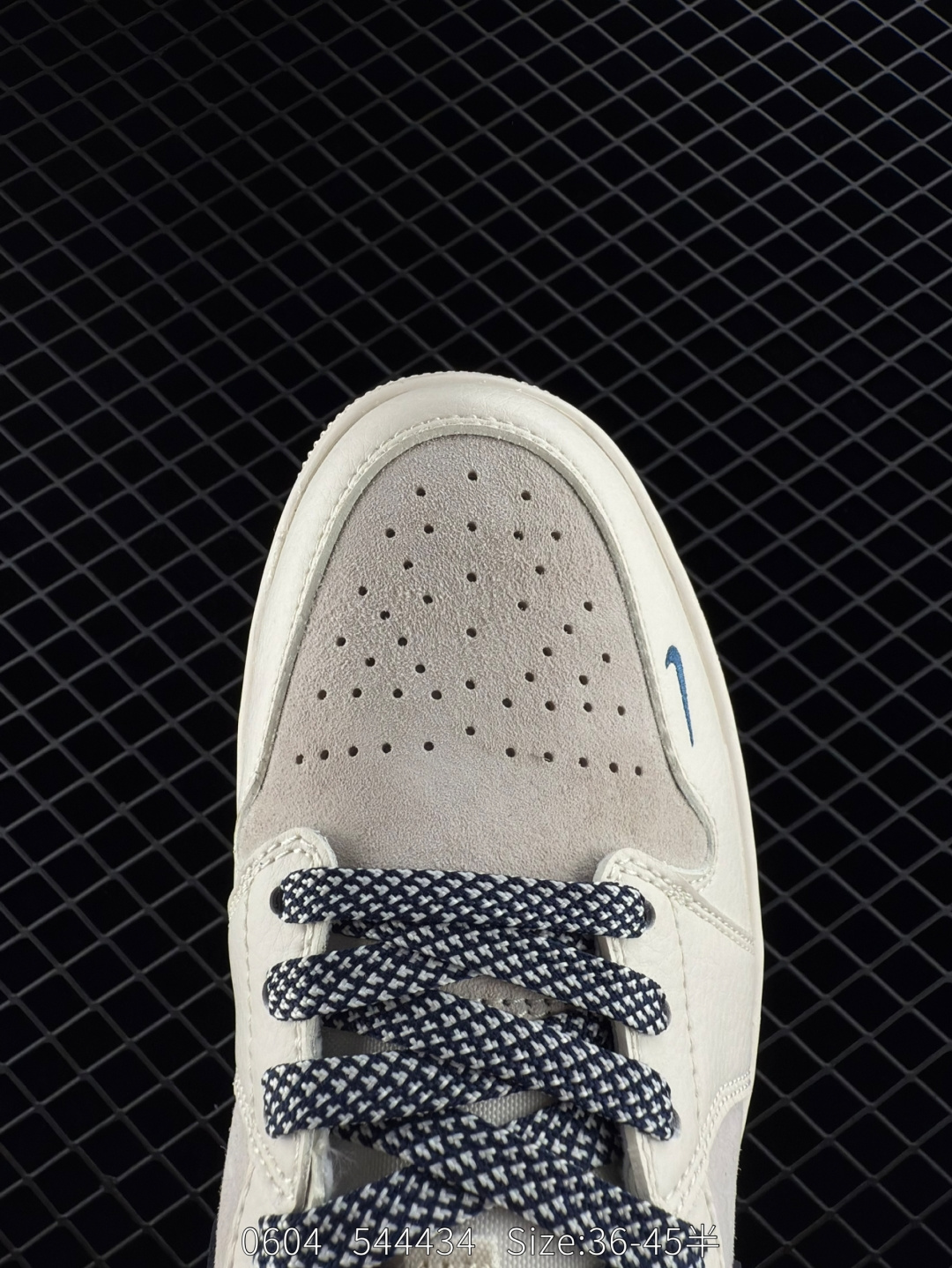 Air Jordan 1 Low GS”Light Smoke Grey/Black“